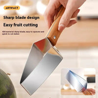 Sharp stainless steel blade of the watermelon splitter, highlighting its easy-to-use design for quick and efficient fruit cutting.