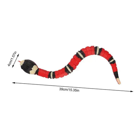 Dimensions of the red and black electronic snake toy for cats, measuring 39cm in length and 4cm in width. Realistic and interactive design.